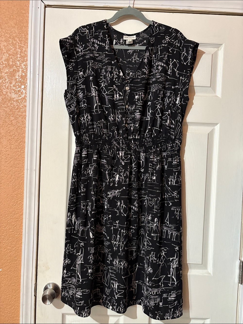 Kate & lily Black Midi Dress with White Sketch Print